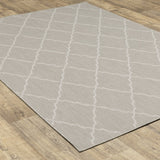 5?x7? Gray and Ivory Trellis Indoor Outdoor Area Rug