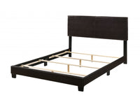 85' X 64' X 47' Queen White Pu Bed