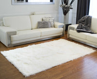 5' x 8' Off White Faux Fur Rectangular Area Rug