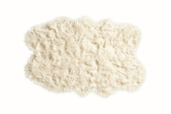 48" x 72" x 1.5" Off White Faux Sheepskin Area Rug