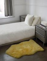 2' x 3' Ivory New Zealand Natural Sheepskin Rug