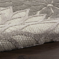 2? x 6? Silver and Gray Indoor Outdoor Runner Rug