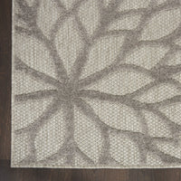 2? x 6? Silver and Gray Indoor Outdoor Runner Rug