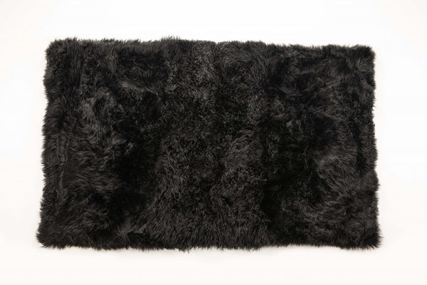 3' x 5' Black Natural Rectangular Sheepskin Area Rug