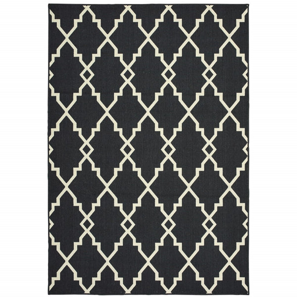 5?x8? Black and Ivory Trellis Indoor Outdoor Area Rug