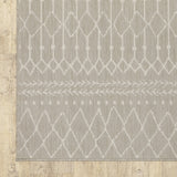 5?x7? Gray and Ivory Geometric Indoor Outdoor Area Rug