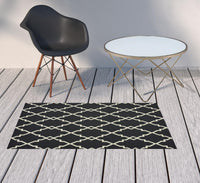 3?x5? Black and Ivory Trellis Indoor Outdoor Area Rug