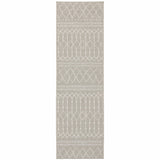 5?x7? Gray and Ivory Geometric Indoor Outdoor Area Rug