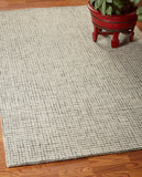 5? x 8? Tan and Ivory Grid Area Rug