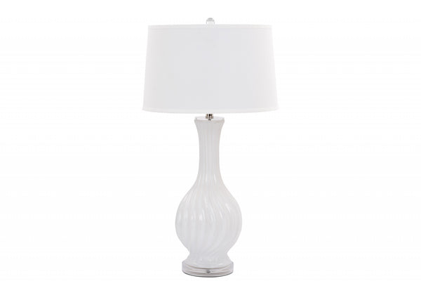 Set of 2 White Curved Ceramic Table Lamps