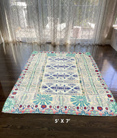 5' X 7' Blue And Green Oriental Area Rug