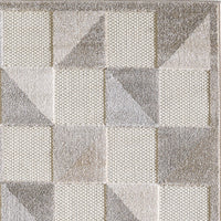 2? x 4? Gray Triangle Indoor Outdoor Area Rug